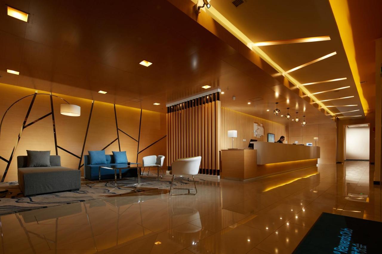 Holiday Inn Express Tangshan Downtown By Ihg Exterior foto